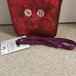 NWT Lululemon Fast and Free Run Belt Mini (S/M)